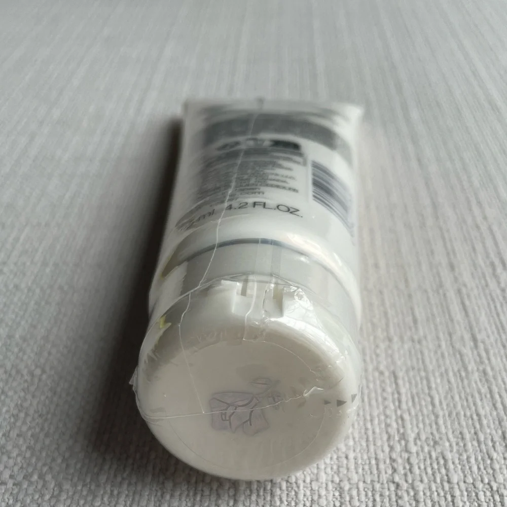 Lancome Clarifique pore refining Cleansing Foam
